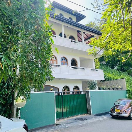 Villa Nine Канді Екстер'єр фото